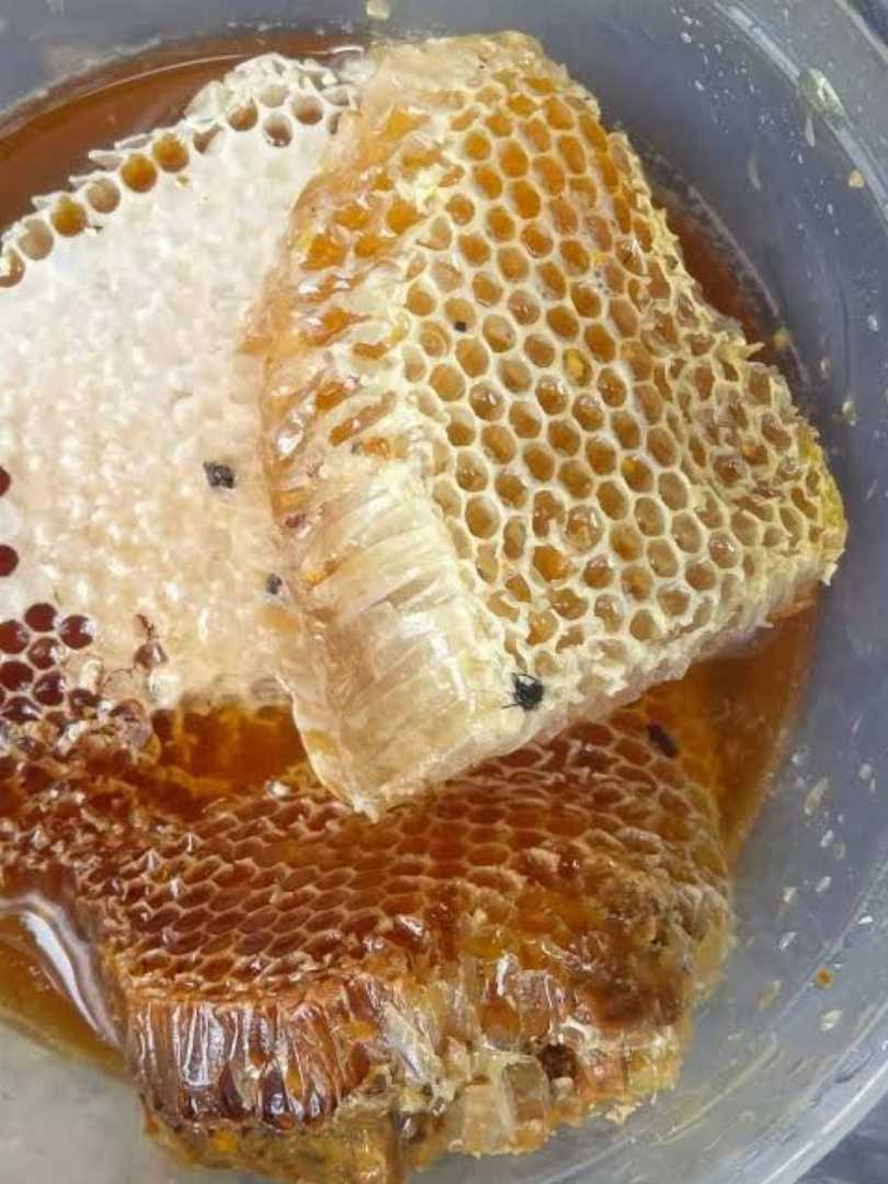 প্রাকৃতিক,চাকের,মধু